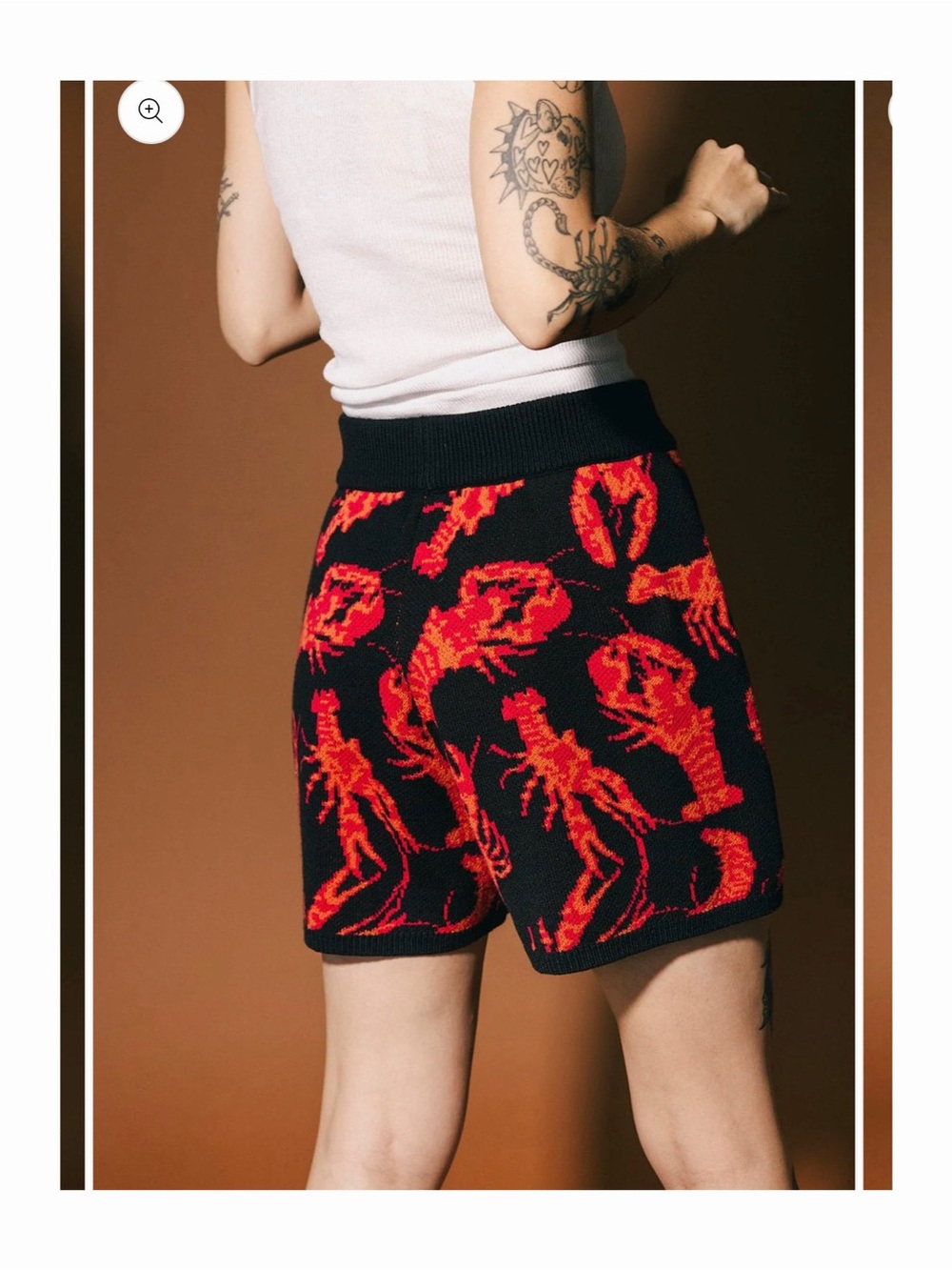 Dressed in LALA You’re my Lobster knit shorts - Picture 8 of 9